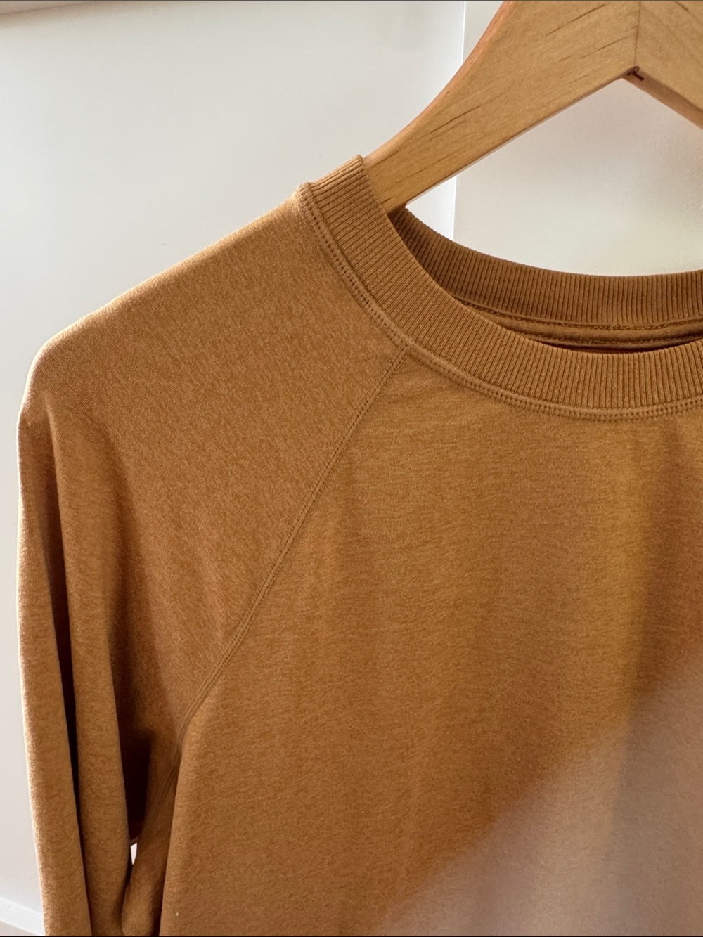 Vuori Women's Halo Crewneck Sweatshirt — Mustard Yellow